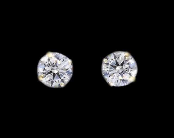 A Pair of Internally Flawless Round Brilliant Diamond Earrings In 14K Yellow Gold By C. L. Lewis (+GIA Diamond Dossier's) 0.46 TCW #C55