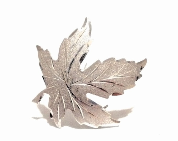 An Early 1940-50's Designer Signed EMC Carved Leaf Brooch - Pin / Sterling Silver, 1.5x1.25x.25", 3.11 Grams #3752