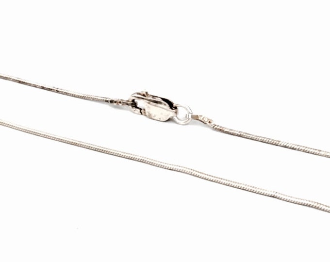 A Mid Century 20" Italian Sterling Silver Snake Chain Necklace, Spring Clasp, 3.47 Grams #3133