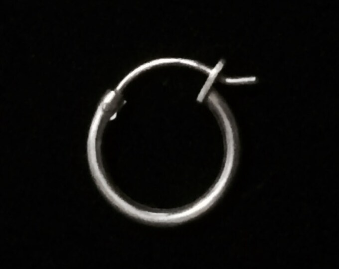 A Solitaire Designer TKA 1.42" (Circ.) Threader Hoop Earring / Sterling Silver, .37 Grams #4137