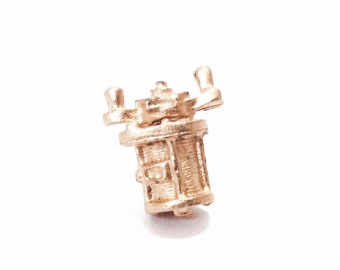 A Mid Century Designer Ballou Firemans Uniform FireHydrant 24K GP Pin, .5x.5x.45", 2.5 Grams #4093