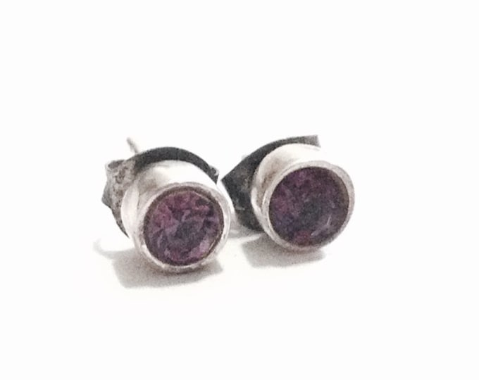 A Pair of Mid-Century 1/2 CT Brilliant Cut Amethyst Stud Earrings / Sterling Silver, w/ Butterfly Backs, 1.69 Grams #3795