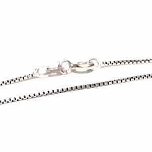 A 17&quot; Mid-Century Italian Box-Briolette Chain Necklace / Sterling Silver, Spring Clasp, 1.73 Grams #3889