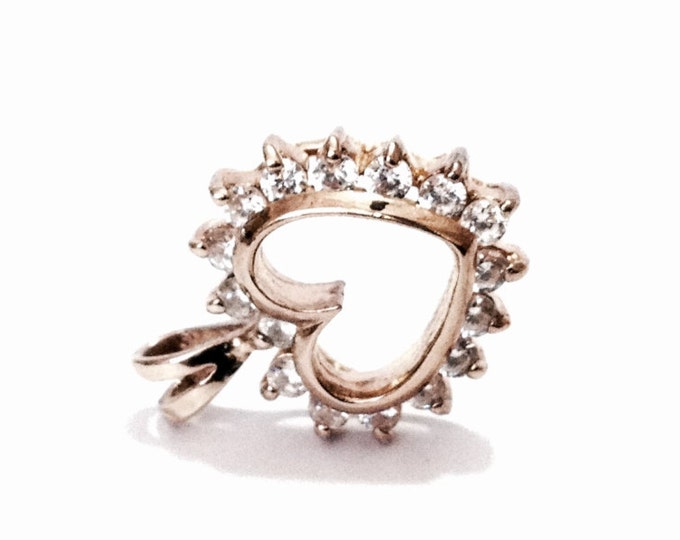 An Elegant 24K gp Mid-Century cz Diamond Embossed Heart Pendant / Sterling Silver, .75x.52.25", 2.26 Grams #3852