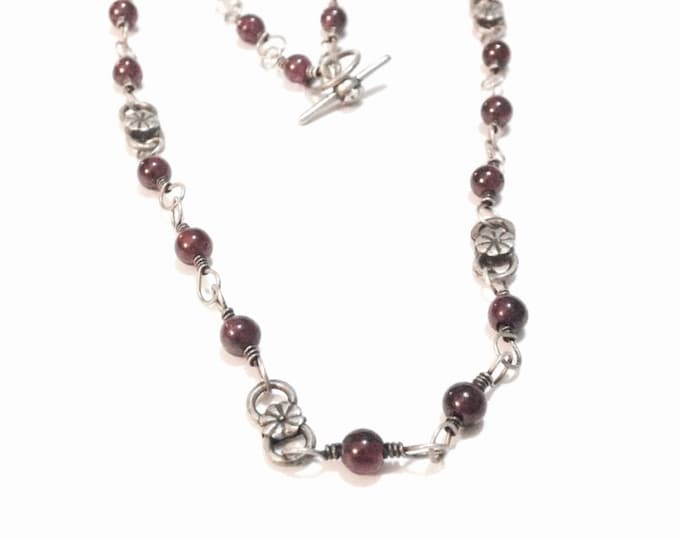 A 16" Early 1930-40's Art Nouveau Amethyst Beaded Necklace / Sterling Silver, Toggle Clasp, 10.16 Grams #3817