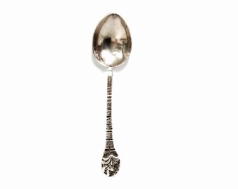Een unieke vroege 1900's Mexicaanse Sterling Zilveren Demitasse Lepel, Dik Tribal Design, 4x1x.25 ", 8.90 Gram #3071