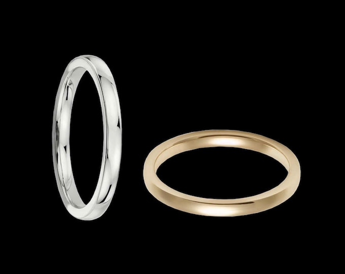 A Slender 2MM Reflection Band in White or Yellow Solid 14K Gold