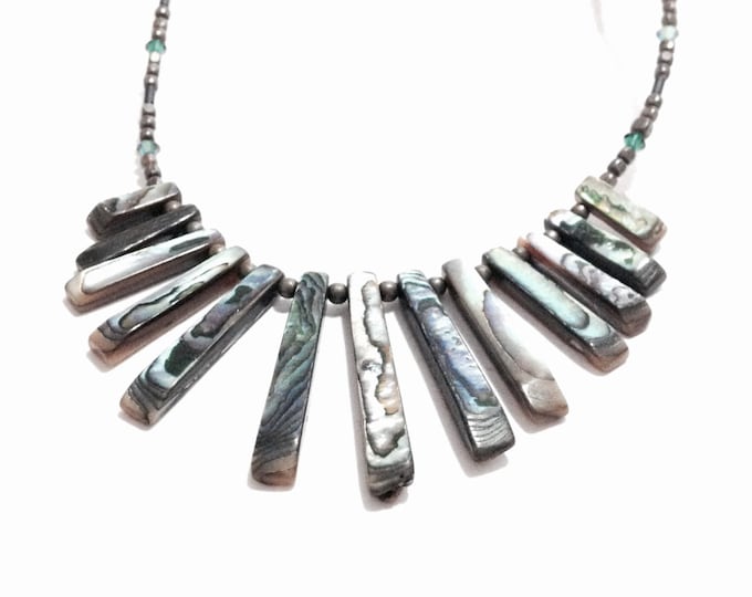 A Sublime 19" Early 1920-30's Southwestern Art Nouveau Beaded Abalone & Silver Necklace / Sterling Silver, Spring Clasp, 14.00 Grams #3577
