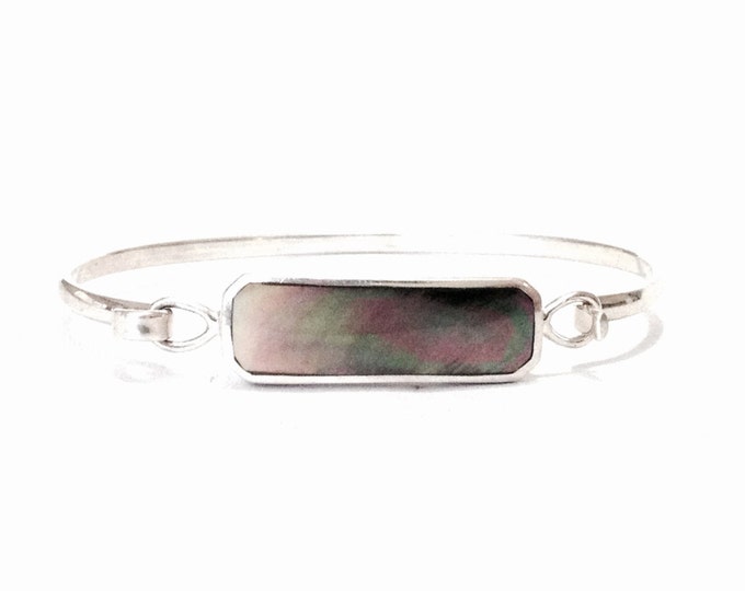 A 7.5" Mid Century MC Mexican Designer Rectangle Abalone Clasping Cuff Bracelet / Sterling Silver, Stone: .4x1.1", 10.10 Grams #3926