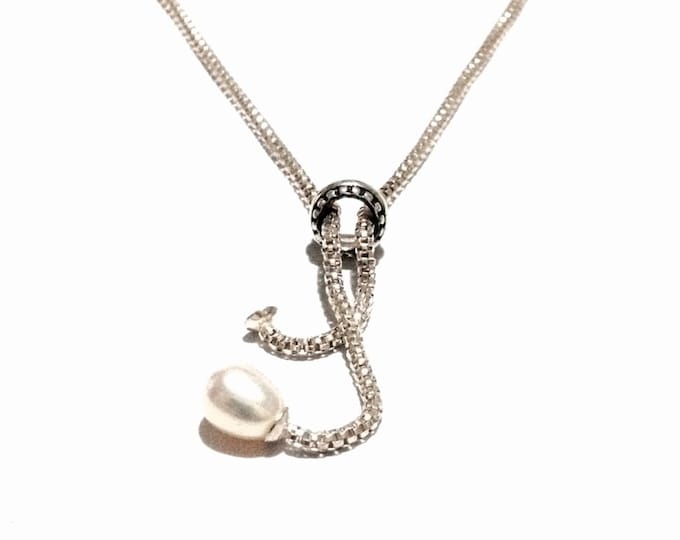 A Stunning 16" Thick Woven Box Chain & Solitaire Natural Pearl Necklace / Sterling Silver, Spring Clasp, 7.94 Grams #3843