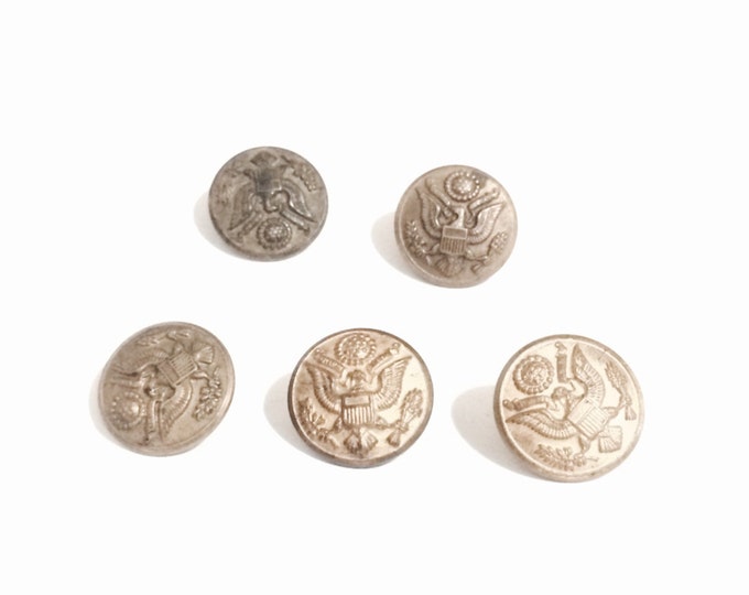 One (1) Mid-Century Waterbury Button Co. Conn Designer USA Army Coat Of Arms Military Uniform Button / Brass, .75x.5", 3.91 Grams #4123
