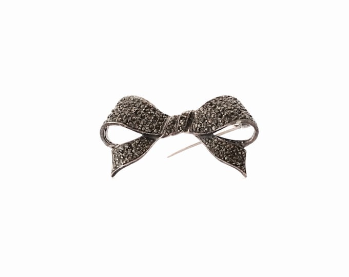 An Early 1900’s Art Deco Sterling Silver & Marcasite Embossed Bow Tie Pin/Brooch, 1.75x1x.25”, 6.78 Grams #3091