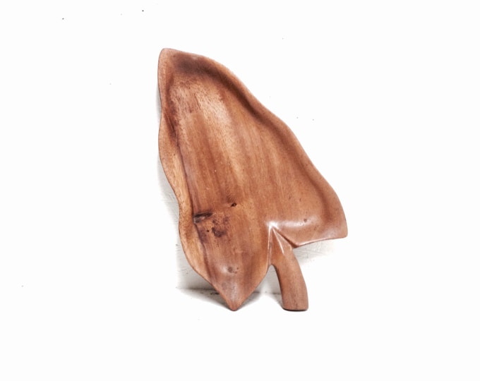 Woods of Hawaii Monkey Wood Pod Wood, Carved Leaf Shaped Bowl/Dish, Unique Finding, 234grams 11.5"x6" #1940