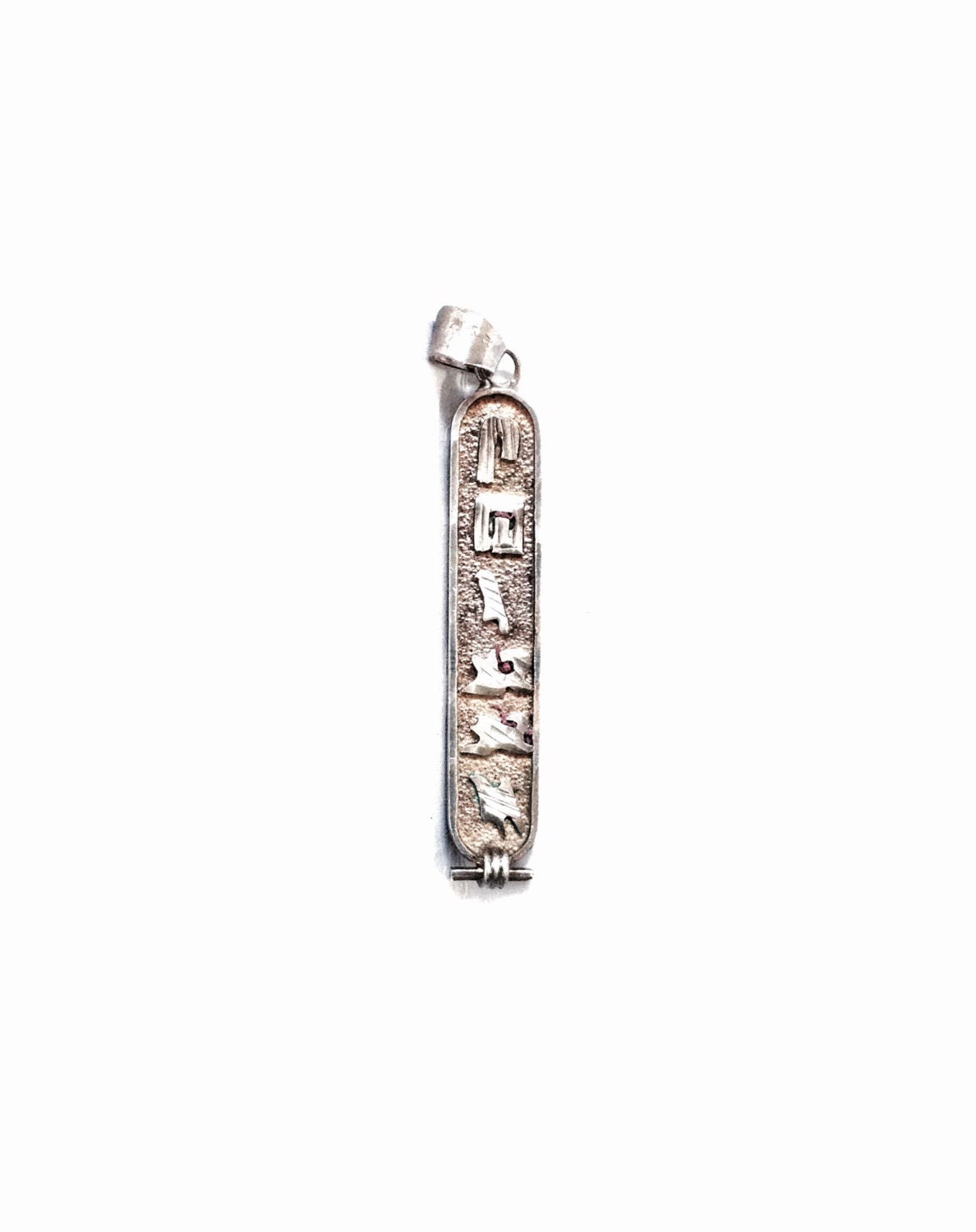 An Elegant SHELLY Hebrew Name Embossed Pendant / Sterling Silver, 1.5x