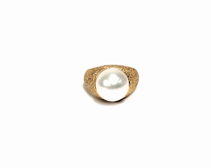 A Designer Signed 'CGI' Sparkling Gold Vermiel/Sterling Silver & Solitaire Natural Pearl Ring, USA Ring Size 7, 7.64 Grams #3025