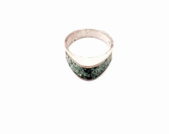 C. 1970's Modernist Convex Triangle & Abalone Speckled Sterling Silver Ring, USA Ring Size 9, 6.07 Grams, #2835