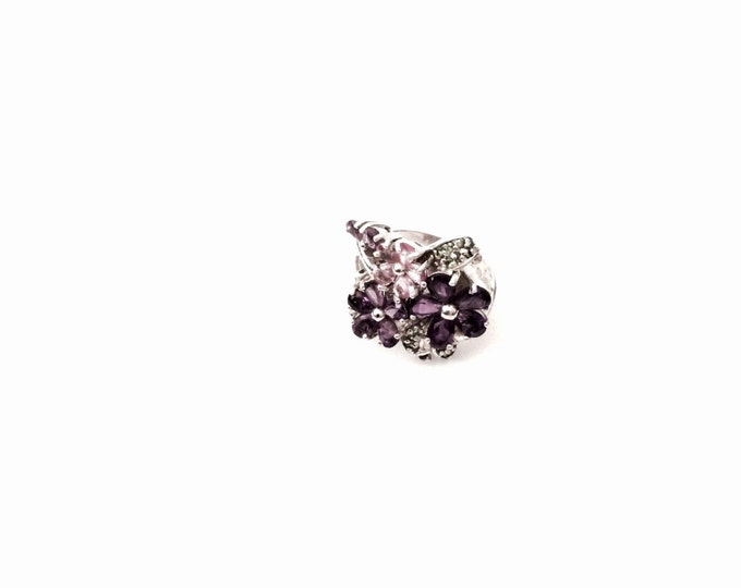 An Ornate-Retro c. 1970's Sterling Silver / Amethyst & CZ Diamond Ring, USA Ring Size 7, 8.25 Grams, #2854