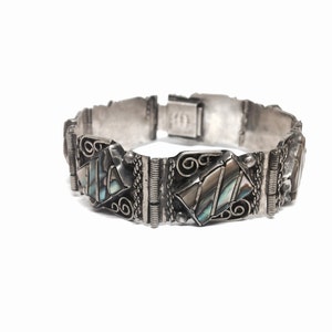 Een Mid-Century Mexicaanse Art Nouveau Sterling Zilver & Abalone Embossed Panel Armband, Box Gesp, 26.56g, 7.50x0.625x.25 &quot;#613