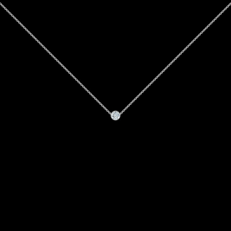 18 ct Diamond Necklace in 925 Sterling Silver