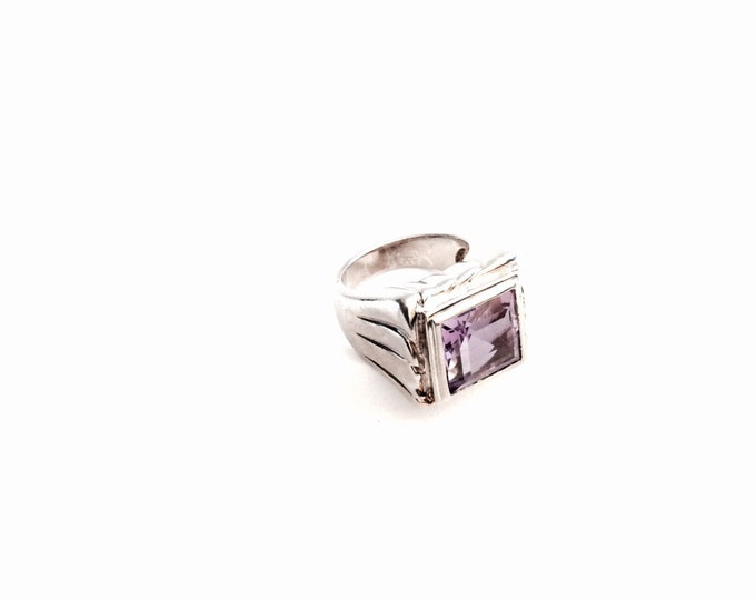 An Ornate Square Cut Amethyst / Sterling Silver Ring, USA Ring Size 7, 10.23 Grams #2940