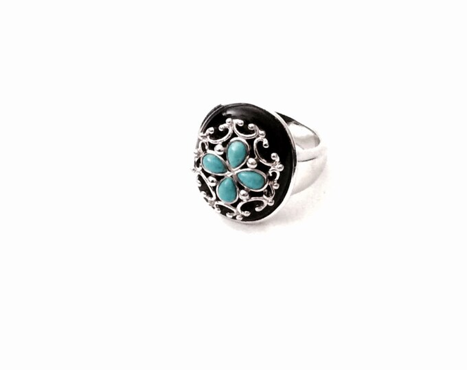 An Incredible Mid-Century-Retro Southwestern 'Oriental' Sterling Silver - Onyx - Turqouise Ring, USA Ring Size 8, 14.07 Grams #2832