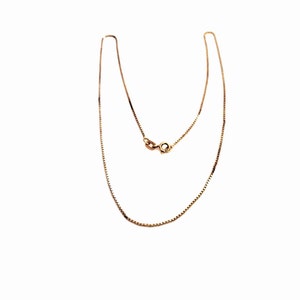 A Delicate 18&quot; Italian Gold Vermiel - Sterling Silver Briolette/Box Chain Necklace, 2.45 Grams #2960