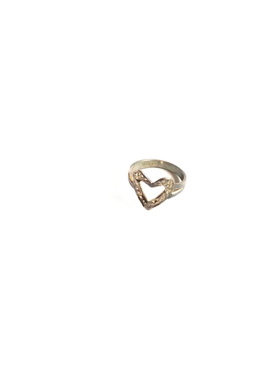 An Early 1930-40's Open Heart Filigree - Love Band