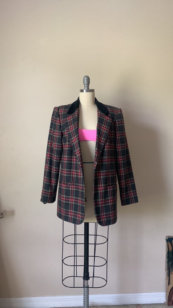 Beautiful vintage Plaid Blazer