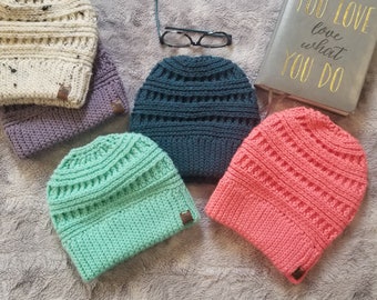 Crochet hat pattern, beanie crochet pattern, slouchy crochet pattern, crochet pattern, pdf file, Beyond Beanie pattern, pattern, crochet