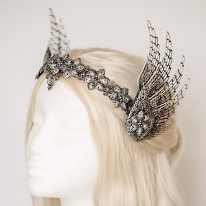 Zilveren Valkyrie-kroon, cosplay-voorhoofdkroon, fantasiehoofdtooi, boho-bruidskroon, LARP-tiara met vleugels en strass-steentjes