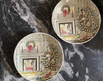 Small Johnson Bros decorative plate, or trinket dish, christmas themed, Christmas tree, tranfer ware, polychrome, 1930, china, vintage