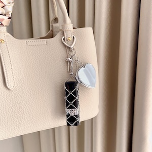 Silver lipstick case - Etsy 日本