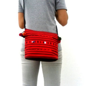 Black Red Color Crossbody Bag Hill Tribe Bag Boho Bag Hobo Bag Ethnic Bag Bohemian Bag Art Bag Purse Bag Hippie Hobo Bag Gift Pom Pom Bag