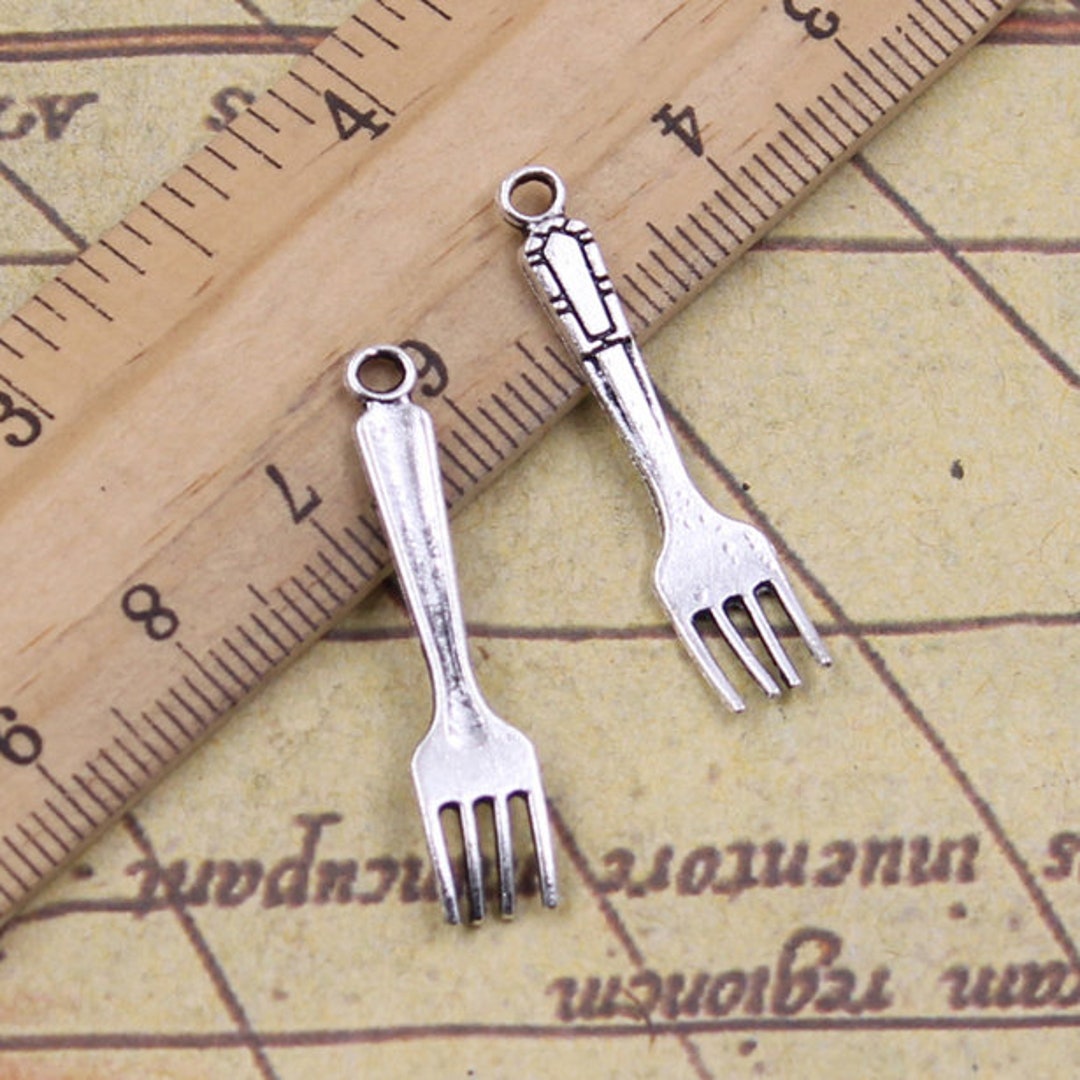 50pcs Fork Charms Pendant 32x7mm Antique Silver Ornament Accessories