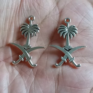 5pcs Palm Tree charms Coconut Tree pendant 31x22mm Antique silver ornament accessories jewelry making DIY handmade craft base material