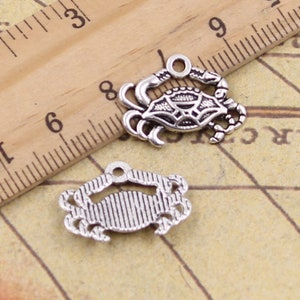 40個 カニチャームペンダント 14 x 20 mm アンティークシルバー装飾アクセサリー ジュエリー製作 DIY 手作りクラフトベース素材