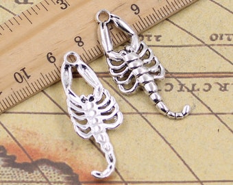 20 pendenti con ciondoli Scorpione 41x15mm accessori in argento antico per ornamenti, materiale di base artigianale fatto a mano fai-da-te