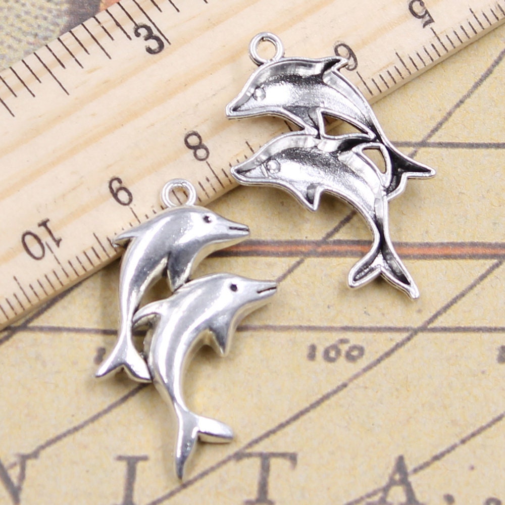 20個入り イルカチャームペンダント 32 x 22 mm アンティークシルバー