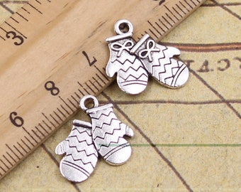 50pcs Christmas gloves charms pendant 18x15mm antique silver ornament accessories jewelry making DIY handmade craft base material