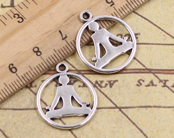 30 Stück Yoga Charms Anhänger 23x19mm Antik Silber Ornament Zubehör Schmuckherstellung DIY handgemachtes Handwerk Basismaterial