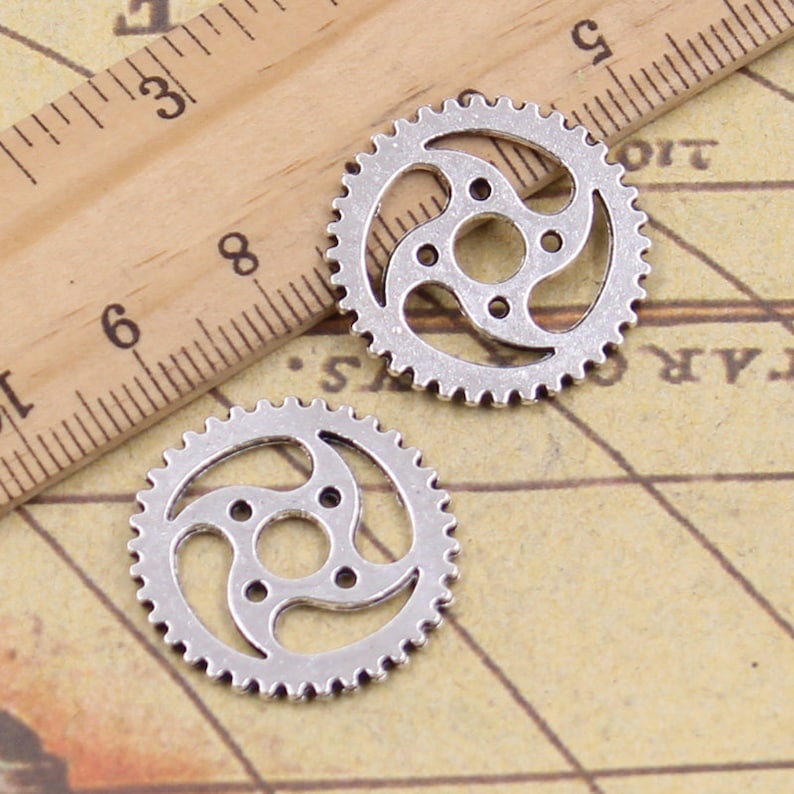 20Pcs Gears charms 23mm antique silver ornament accessories jewelry making DIY handmade craft base material