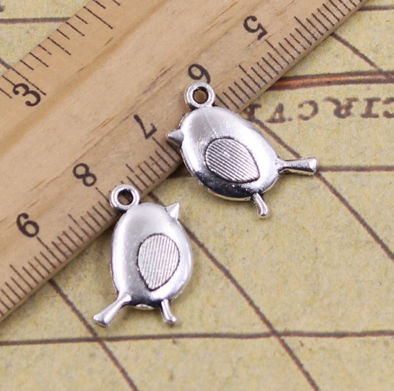 30個 鳥チャームペンダント 20 x 13 mm アンティークシルバー装飾