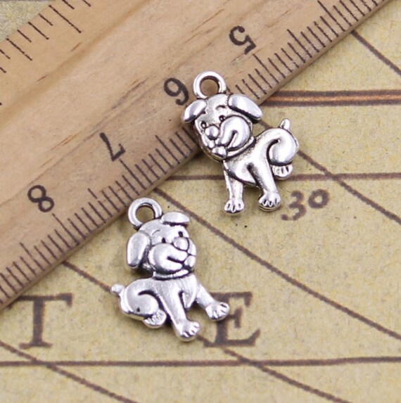 中古　チャーム　のみ　レトロ　シルバーカラー　刻印無　犬　擬人化　中世風　変色有 DOG CHARM – Gris