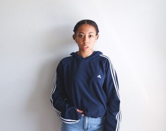 emma chamberlain adidas sweatshirt