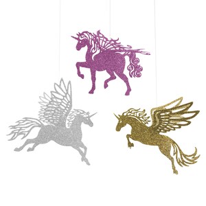 Alternatieve kleuren voor de vliegende eenhoorns zijn bijvoorbeeld glitterpapier roze, goud of zilver.