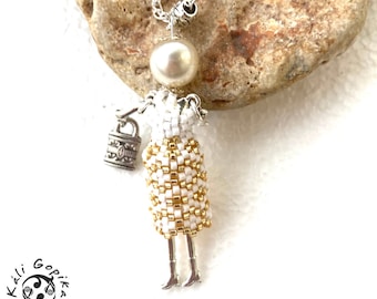 Elegant White Beaded french Doll necklace