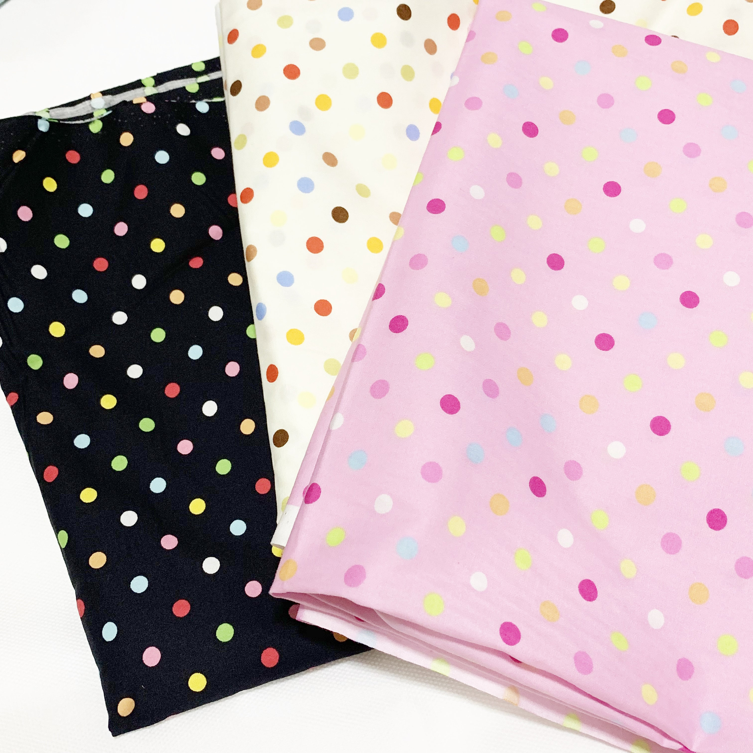 COTTON QUILTING FABRIC SOLD BY THE YARD GRAY W//PINK POLKA DOTS