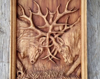 Wild Symphony: Majestic Deer Duel Wood Carving – Rustic Wall Decor for Nature Enthusiasts and Home Connoisseurs – Exceptional Hunter's Gift.