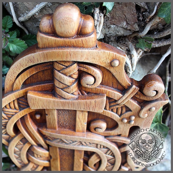 20 Wood Carving Ideas For A Rustic Home Decor  Simple wood carving, Wood  carving art, Dremel wood carving