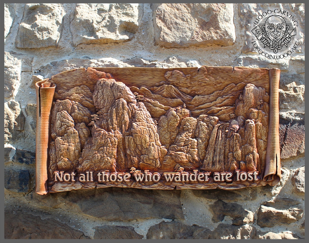 イロコ木彫：神秘的な山の風景を描いた壁画 - Etsy 日本